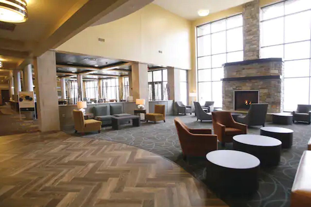 Hotel Doubletree By Hilton Bemidji Extérieur photo