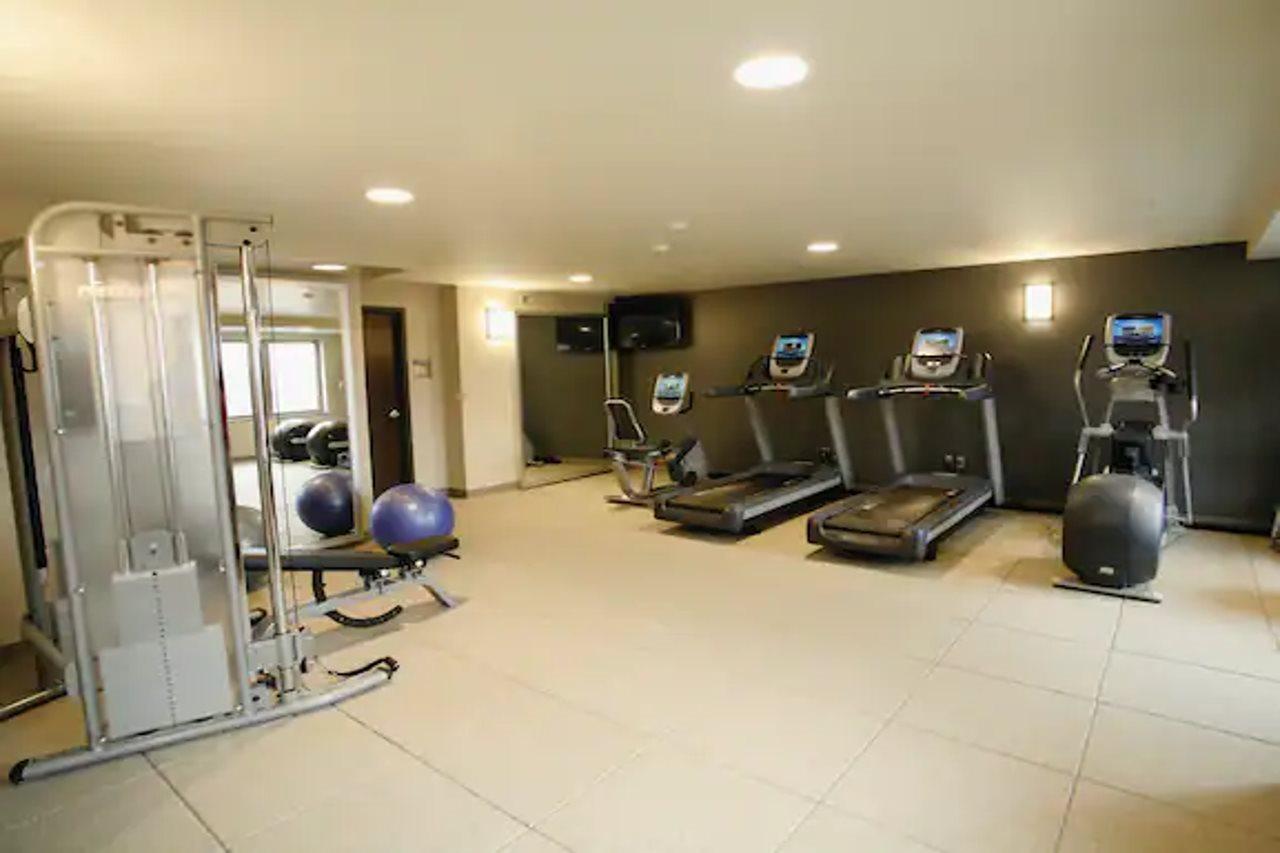 Hotel Doubletree By Hilton Bemidji Extérieur photo