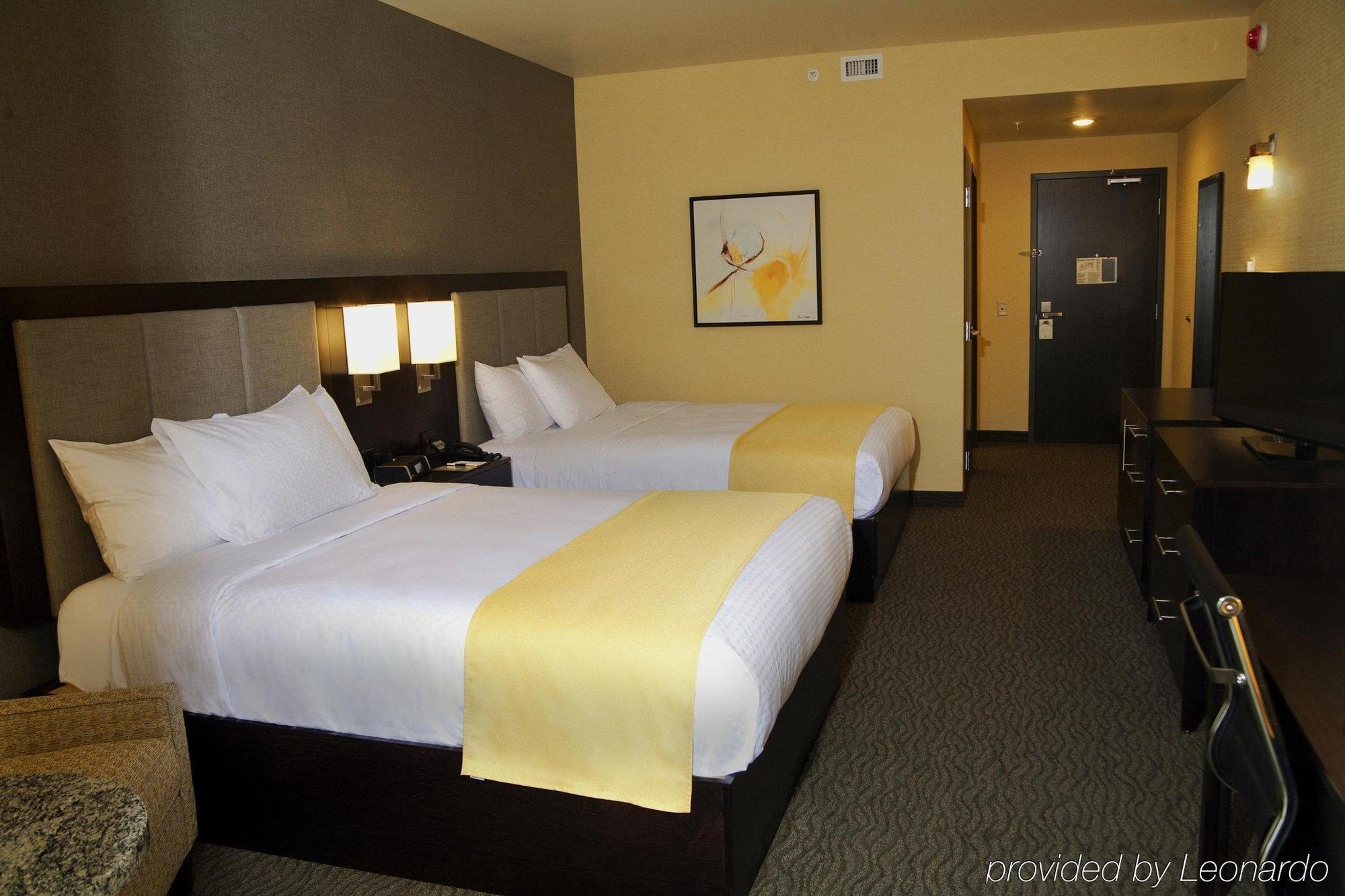 Hotel Doubletree By Hilton Bemidji Extérieur photo