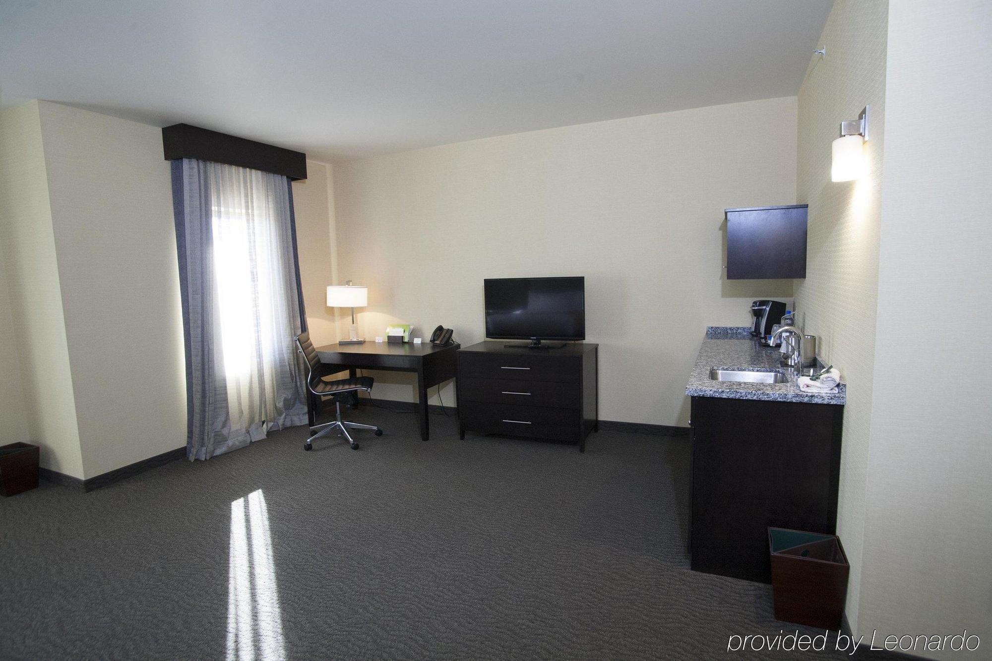 Hotel Doubletree By Hilton Bemidji Extérieur photo