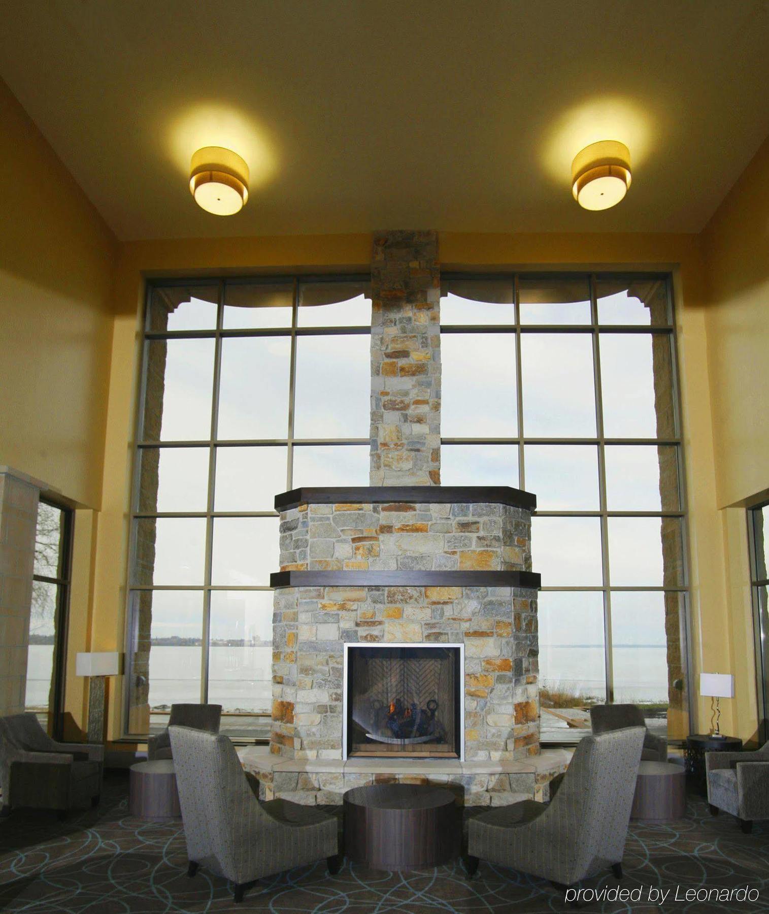 Hotel Doubletree By Hilton Bemidji Extérieur photo