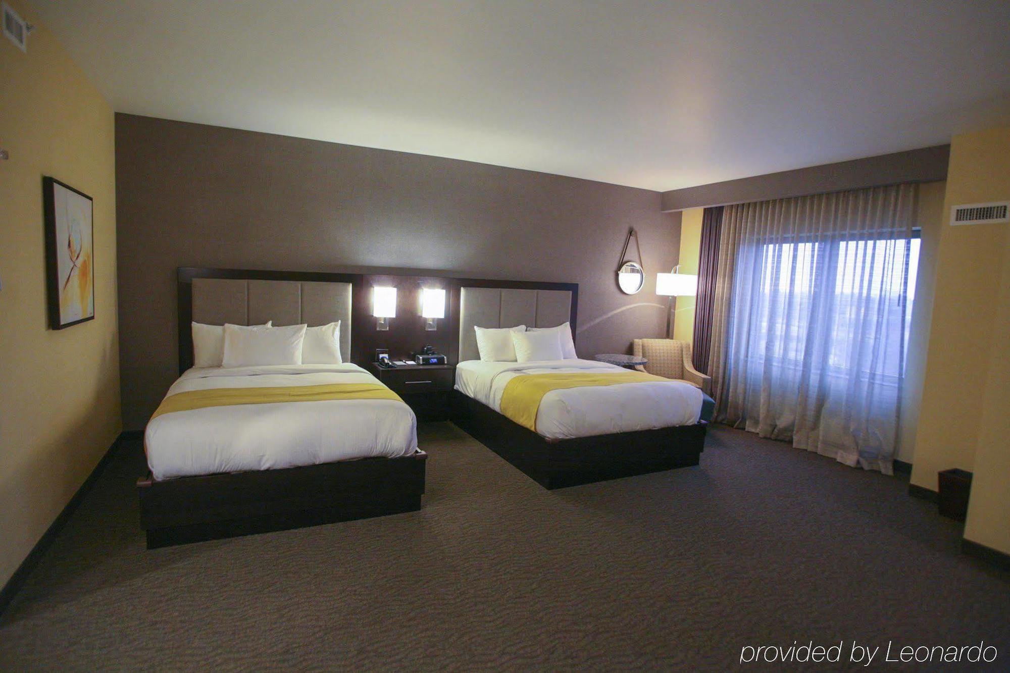 Hotel Doubletree By Hilton Bemidji Extérieur photo