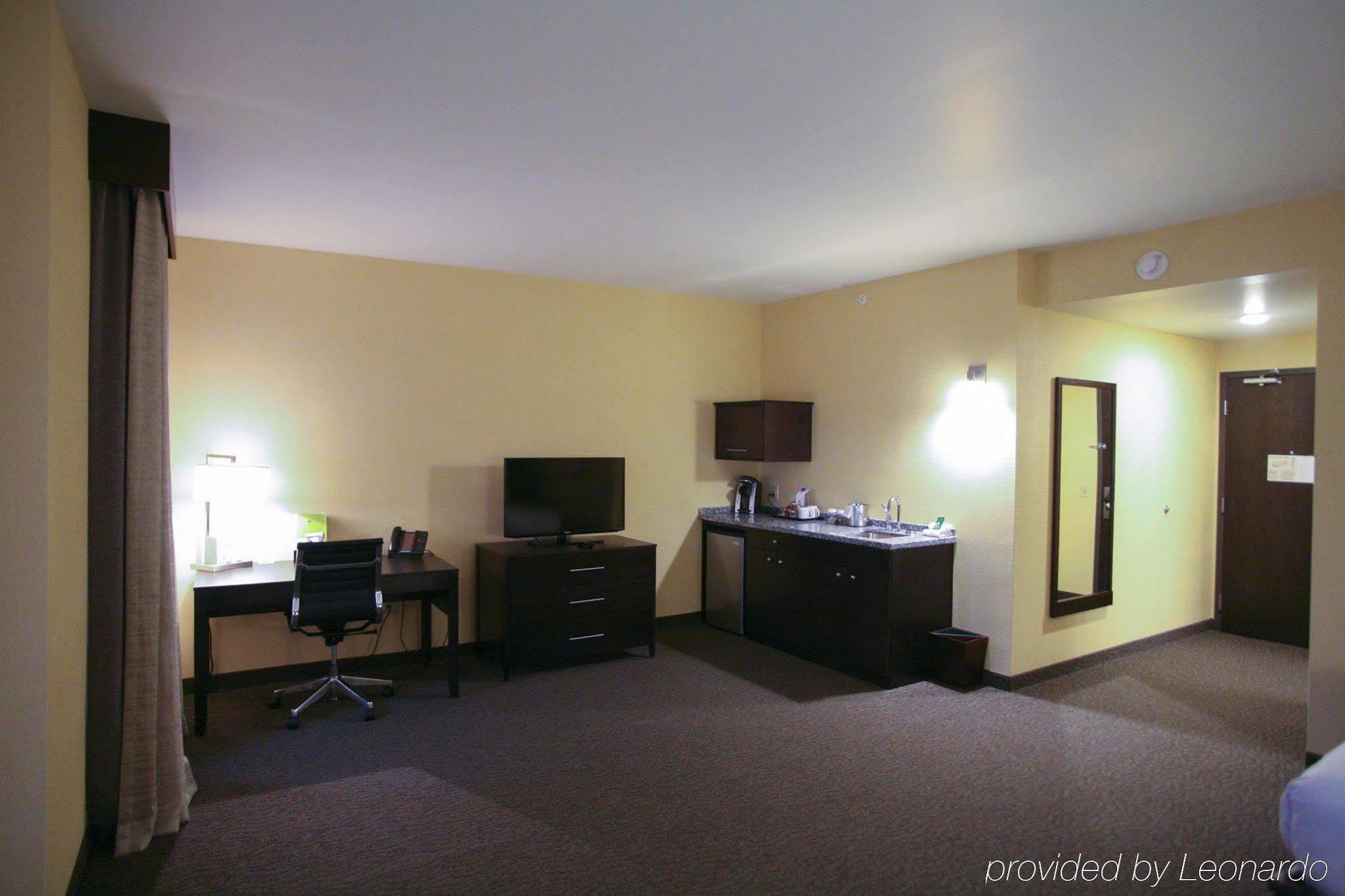Hotel Doubletree By Hilton Bemidji Extérieur photo