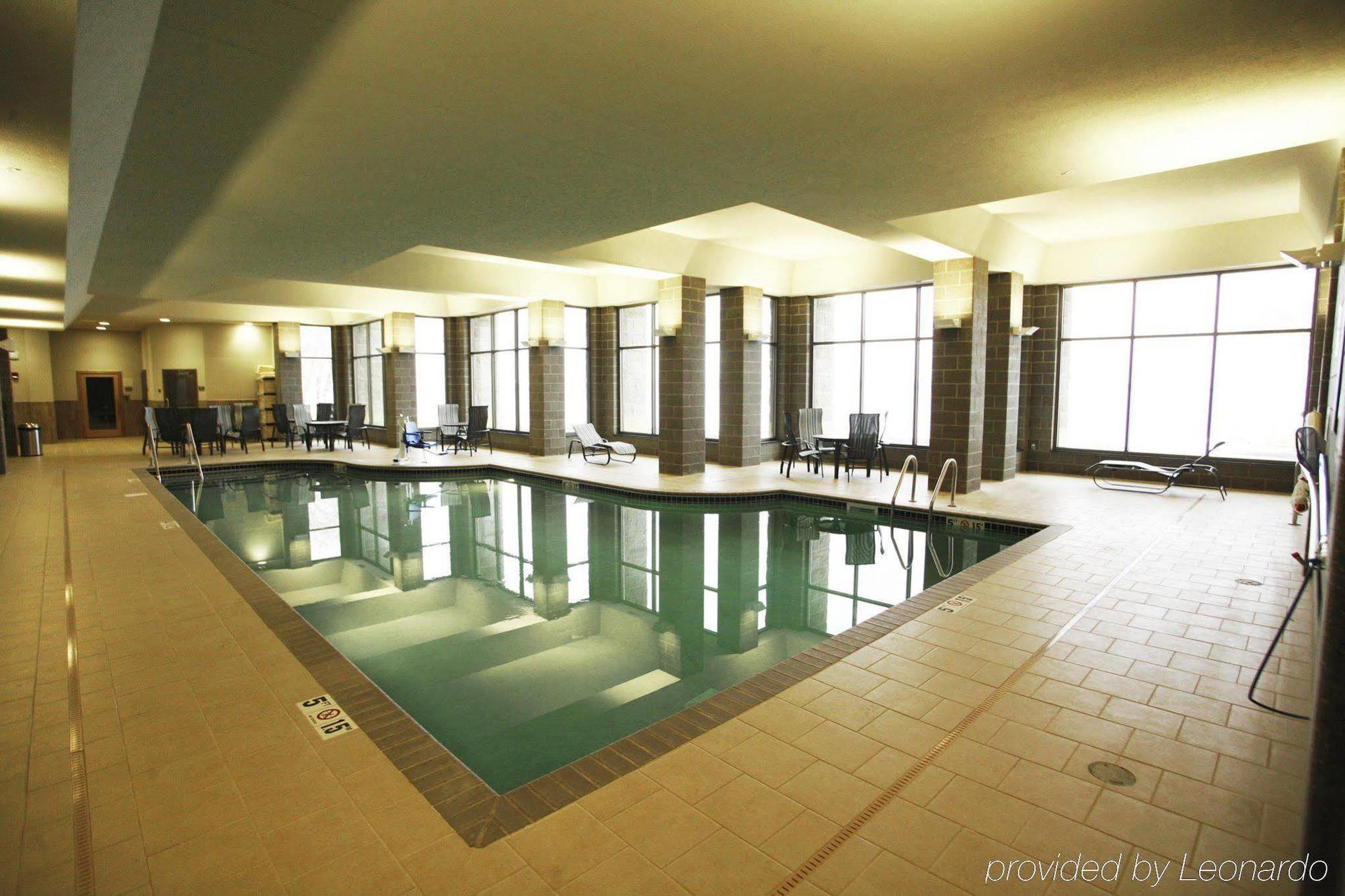 Hotel Doubletree By Hilton Bemidji Extérieur photo
